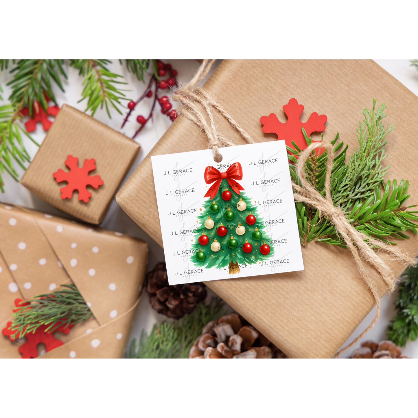Classic Red Bow Christmas Tree PNG Clipart – Traditional Ornament Holiday Design