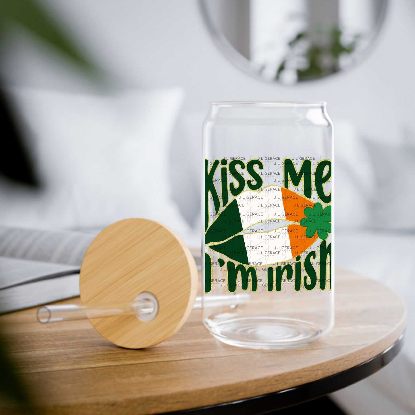 Kiss Me I’m Irish PNG Gold Glitter Outline Irish Flag Lips Digital Download