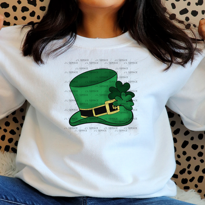 St Patrick Leprechaun Hat PNG – Green Top Hat with Shamrock and Gold Glitter Buckle